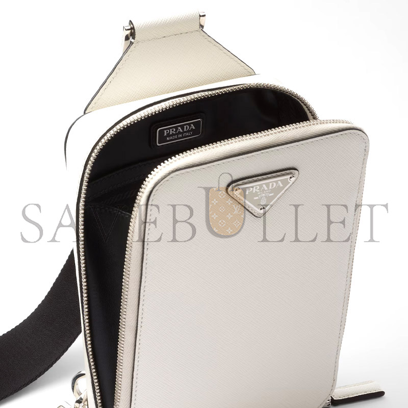 PRADA BRIQUE SAFFIANO LEATHER BAG 2VZ106 (20*14*4cm)